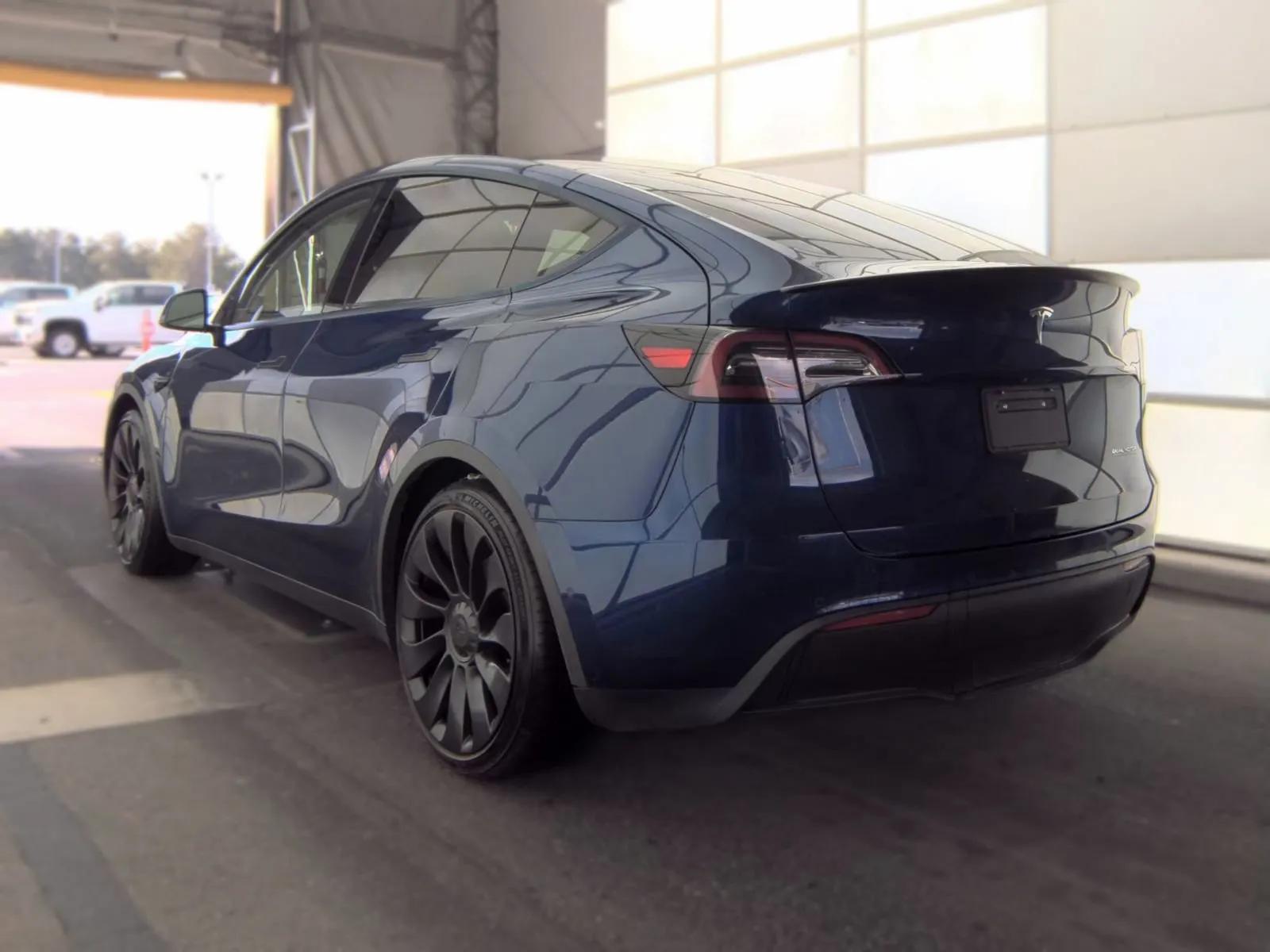 tesla model y 2022 7SAYGDEF1NF452053 image tesla model y 2022 7SAYGDEF1NF452053 image